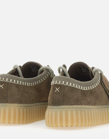 Stringata "Torhill Lo" 180905 OLIVE CLARKS