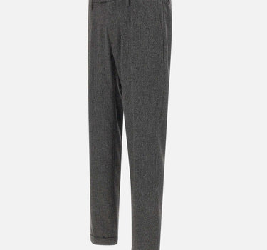 Pantaloni "Mucha10" P24910LN 7F250F002 RE-HASH