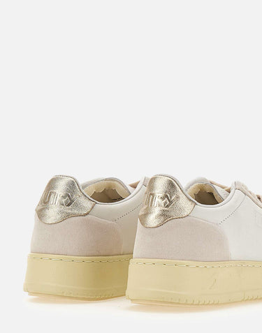 Sneakers "Medalist Low" in camoscio AULW NU01 AUTRY