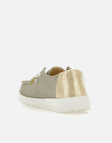 Sneakers "Wendy Metallic Sparkle" HD41082 710 HEY DUDE
