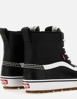 Sneakers "MTE Standard Mid Waterproof" VN000D2C BA21 VANS
