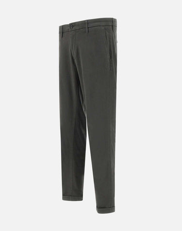 Pantaloni "Mucha chinos" P249JM 24175402 RE-HASH