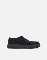 Stringata "Torhill Lo" in camoscio 26172019 0 CLARKS