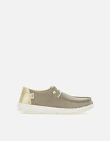 Sneakers "Wendy Metallic Sparkle" HD41082 710 HEY DUDE