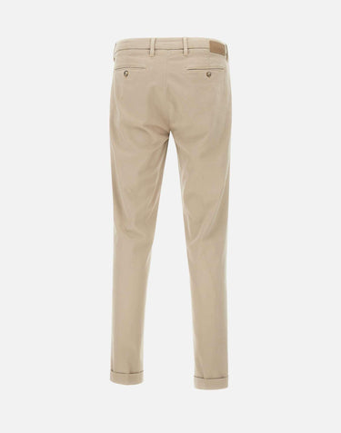 Pantaloni "Mucha chinos" P249JM 24171389 RE-HASH