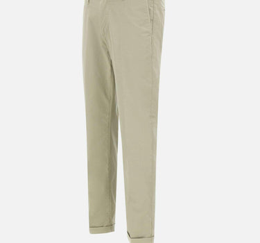 Pantaloni " Mucha chinos" P249BW 2U0440439 RE-HASH