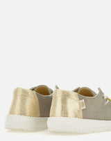 Sneakers "Wendy Metallic Sparkle" HD41082 710 HEY DUDE