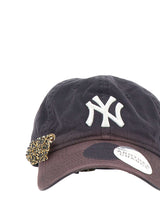 ANOTHER CHANCE Cappello con spilla gioiello BLUE Donna 