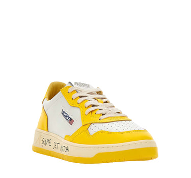 AUTRY Sneakers "Medalist Low" MULTICOLOR Uomo 