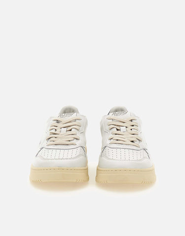 AUTRY Sneakers "Medialist Low" in pelle WHITE Uomo 