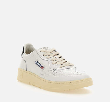 AUTRY Sneakers "Medialist Low" WHITE Uomo 