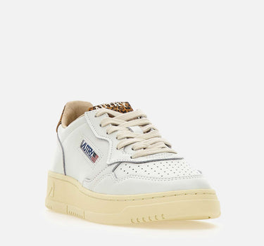Sneakers "Medalist Low" AULW HJ02 AUTRY 