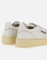 Sneakers "Medialist Low" in pelle AULW LL15 AUTRY 