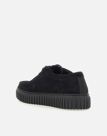 CLARKS Stringata "Torhill Lo" in camoscio BLACK Uomo 