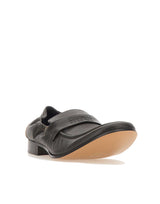 Mocassini in pelle swing-toe SH3WR0008 P7706HB495 MM6 MAISON MARGIELA 