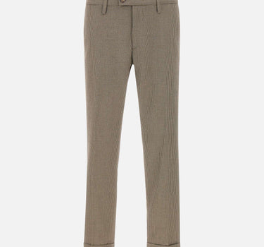 Pantaloni "Mucha10" P24910LN 7F250F003 RE-HASH 