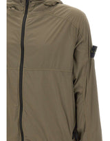 STONE ISLAND Giacca con cappuccio e finitura antigoccia GREEN Uomo 