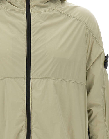 STONE ISLAND Giacca con cappuccio e finitura antigoccia GREEN Uomo 