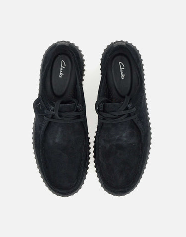Stringata "Torhill Lo" in camoscio 26172019 0 CLARKS 