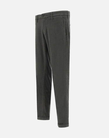 Pantaloni "Mucha chinos" P249JM 24175402 RE-HASH 