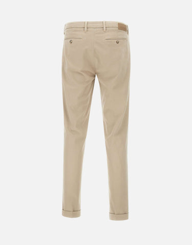 Pantaloni "Mucha chinos" P249JM 24171389 RE-HASH 