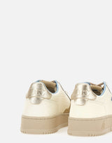 Sneakers "Medalist Low" AULW NE15 AUTRY 