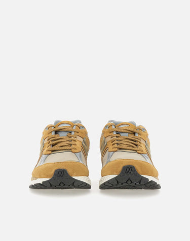 NEW BALANCE Sneakers "U2002RCE" BROWN Uomo 