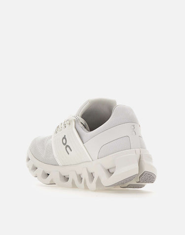 ON Sneakers "Cloudswift 4 AD" WHITE Donna 