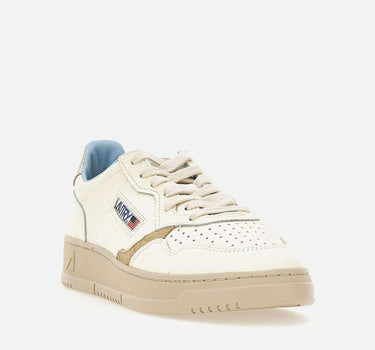 Sneakers "Medalist Low" AULW NE15 AUTRY 