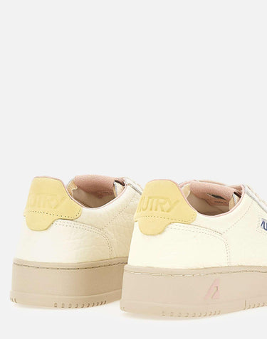 Sneakers "Medalist Low" AULW NE14 AUTRY 