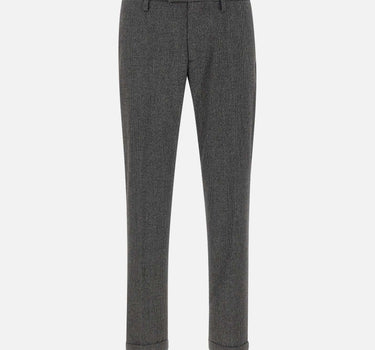 Pantaloni "Mucha10" P24910LN 7F250F002 RE-HASH 