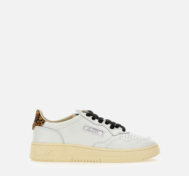 Sneakers "Medalist Low" AULW OC01 AUTRY 