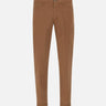 Pantaloni "Mucha Chinos" P247BW 21047238 RE-HASH 