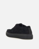 Stringata "Torhill Lo" in camoscio 26172019 0 CLARKS 