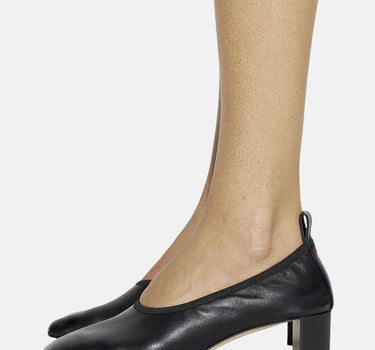 Decolletè "Narissa" PU0600001001 BLACK AEYDE 