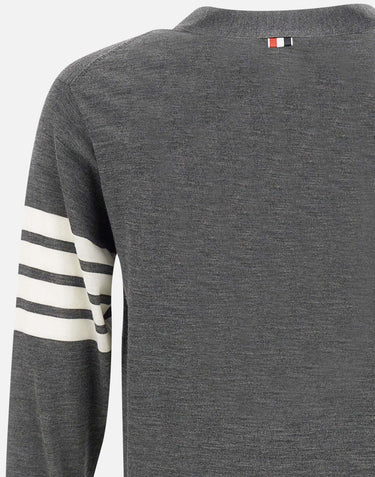 Cardigan "Classic V-Neck" in pura lana merino MKC002A Y1014038 THOM BROWNE 