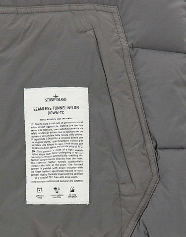 "Seamless Tunnel Vest" G100007S0028 V006B STONE ISLAND 