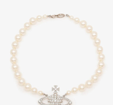 "Mini Bas Relief Pearl Choker" 63010106 02P104 VIVIENNE WESTWOOD 