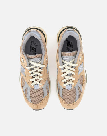 Sneakers "Made in uk u991v2" U991BE2 BEIGE NEW BALANCE 