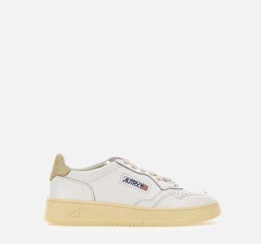 Sneakers "Medalist Low" in pelle AULW LL87 AUTRY 