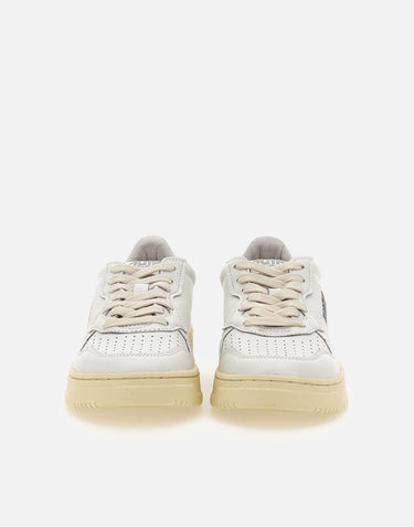 Sneakers "Medialist Low" in pelle AULW LL15 AUTRY 