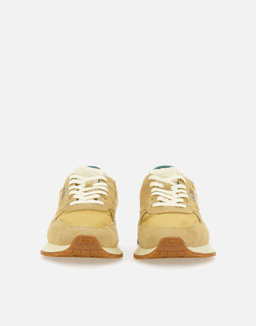 Sneakers "UP02 REELWIND LOW" WWLM UP02 AUTRY 
