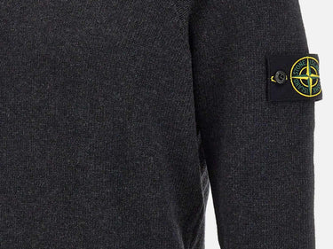 Maglione in lana rasata 5100072S00A3 V0M65 STONE ISLAND 