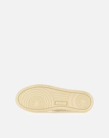 Sneakers "Medalist Low" AULW FA04 AUTRY 