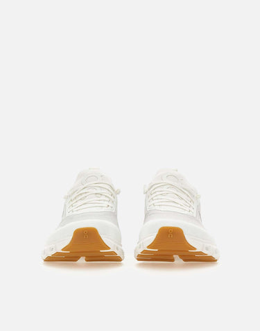 Sneakers "Cloud 6 Versa" 3MF1004 1200 ON 