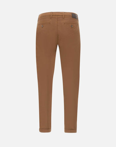 Pantaloni "Mucha Chinos" P247BW 21047238 RE-HASH 
