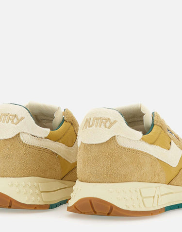 Sneakers "UP02 REELWIND LOW" WWLM UP02 AUTRY 