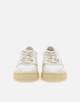 Sneakers "Medialist Low" in pelle AULM LL15 AUTRY 