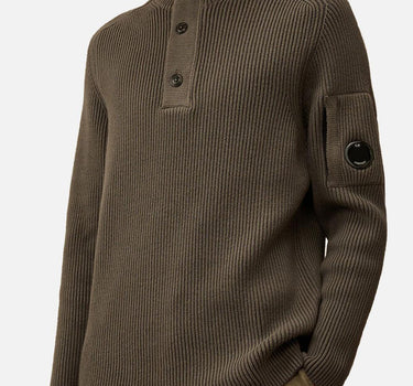 "Polo collar full rib sweater" 19CMKN016A 006608A921 C.P. COMPANY 