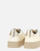 Sneakers "Medalist Low" AULW NE15 AUTRY 
